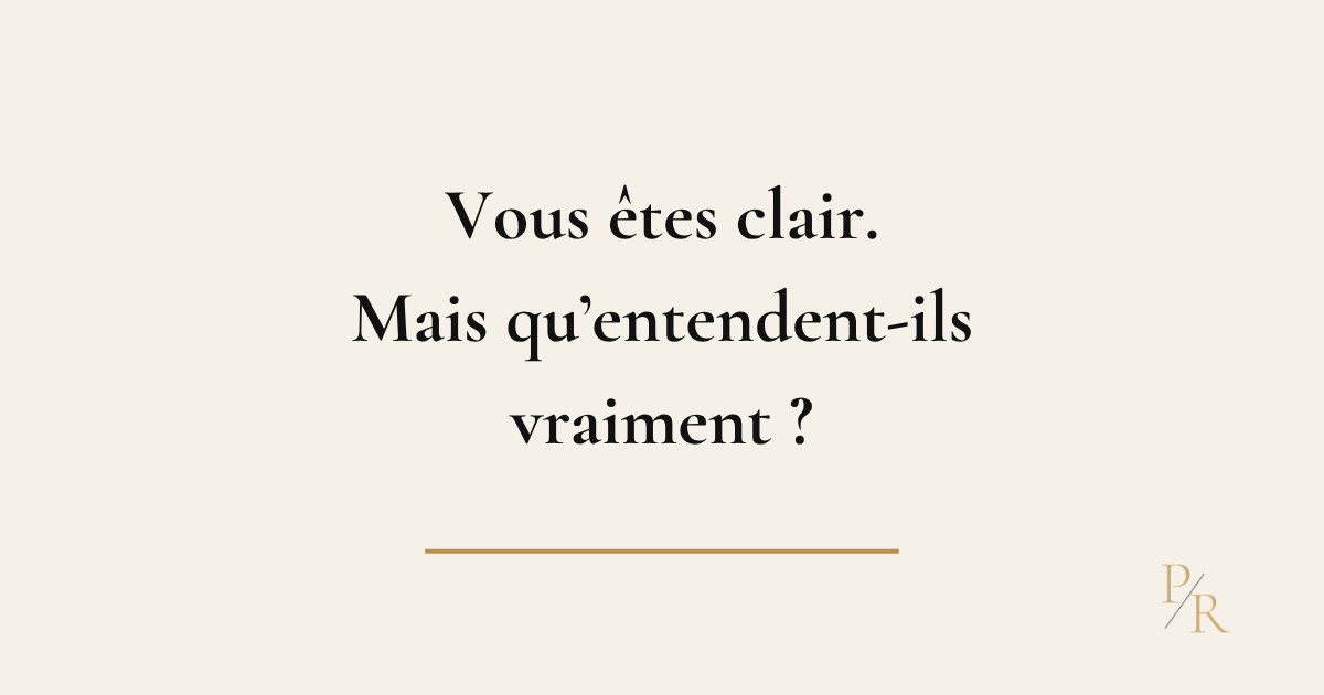Dirigeant communiquant un message important à ses collaborateurs